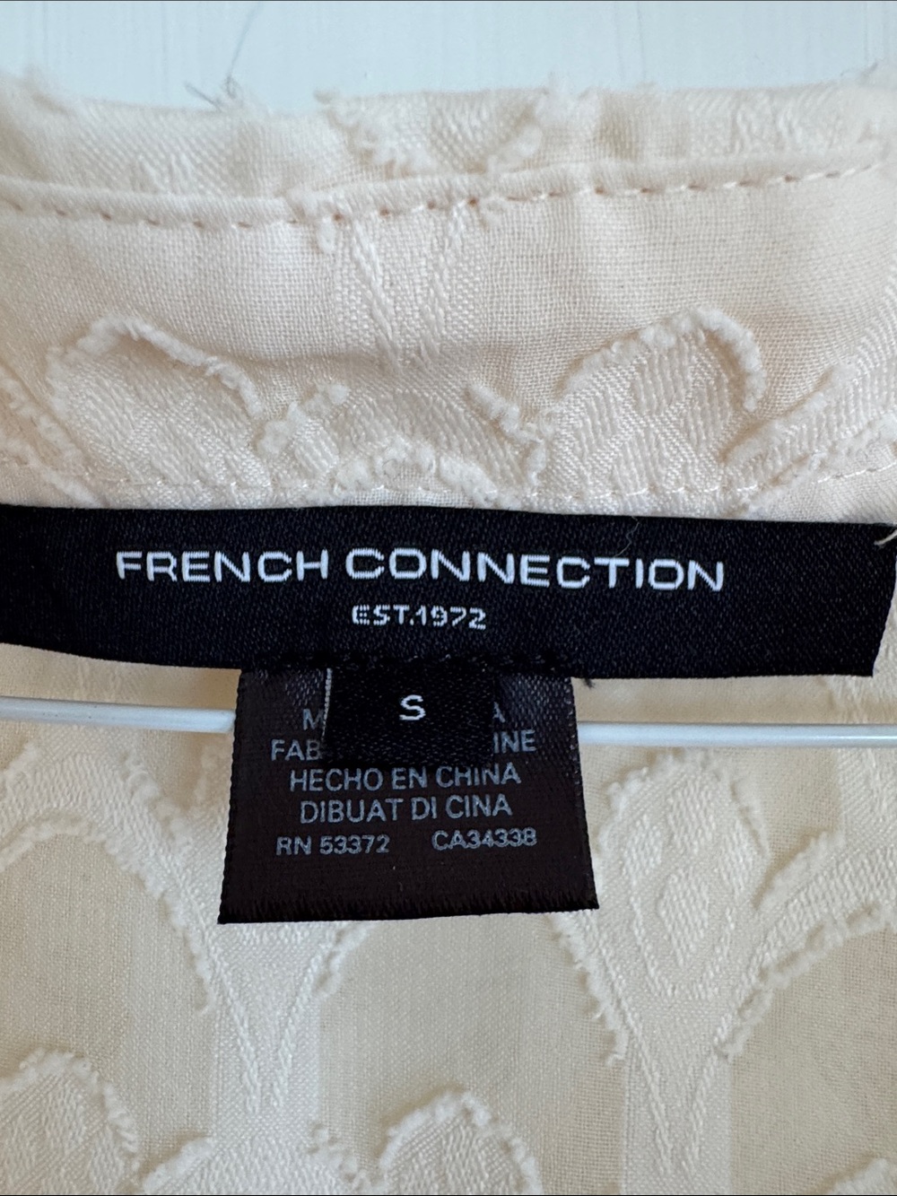 French Connection White Sheer Scallop-Pattern Button-Up Blouse - Picture 6 of 6